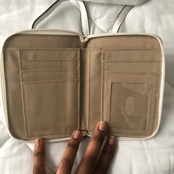 Crossbody Wallet - Picture 4 of 6